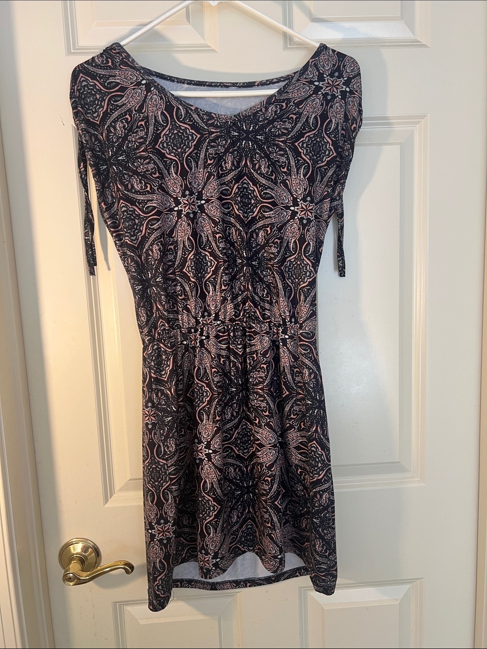 Women's Black and Pink Paisley Print Short Dress